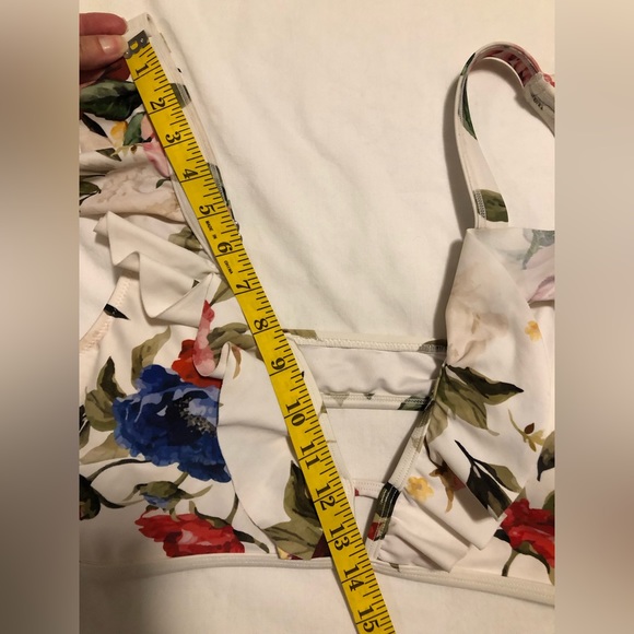 Floral & white, XXL, bikini top - Picture 7 of 7